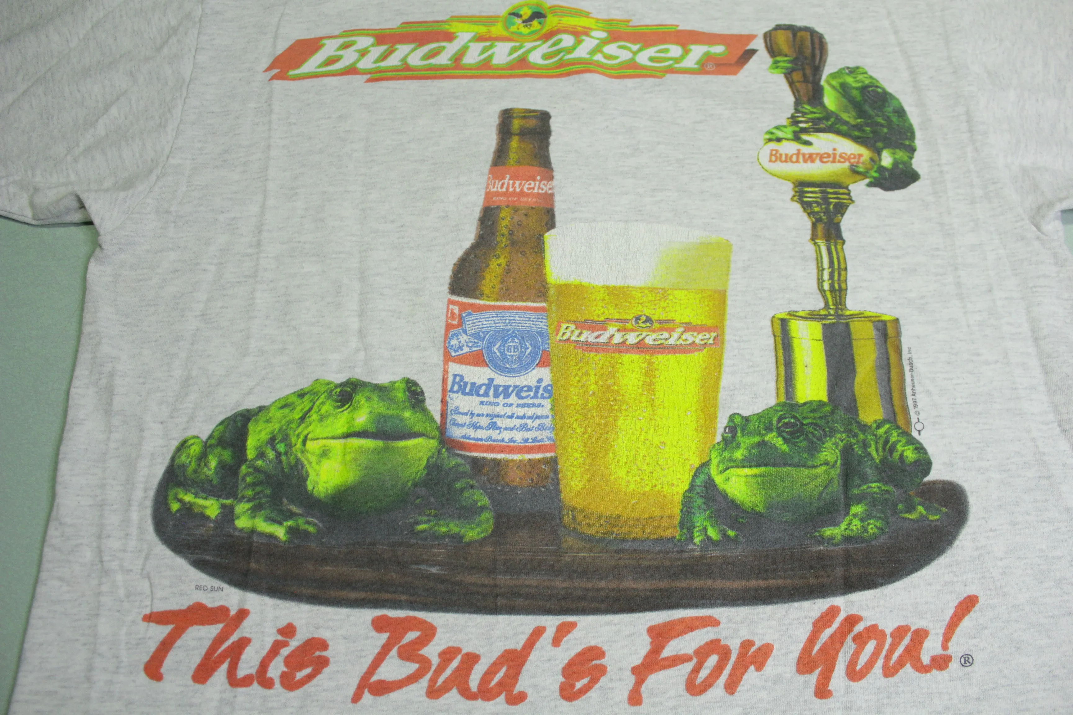 Budweiser King of Beers 1997 This Bud's For You Vintage 90's Toad On Tap T-Shirt