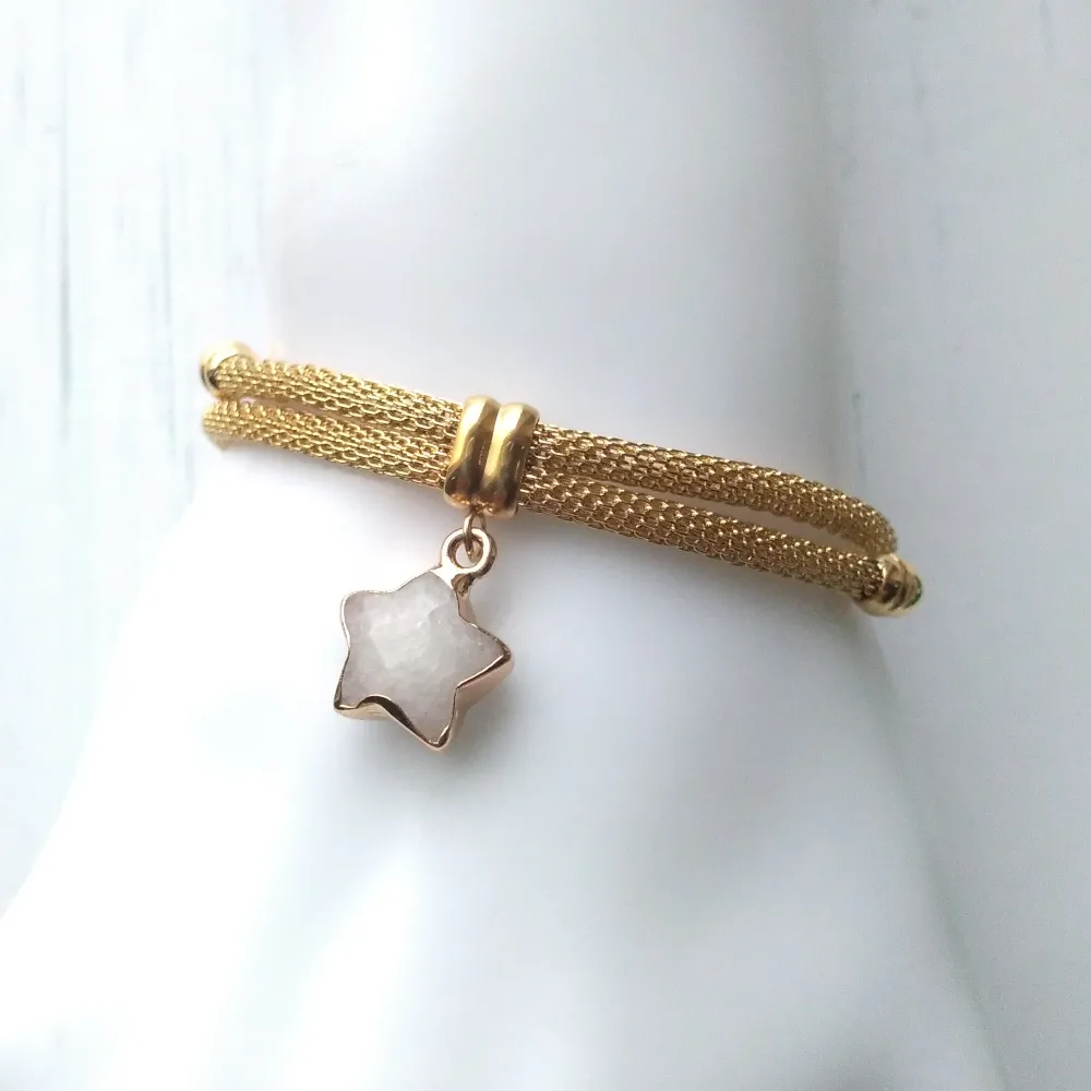 Metal Mesh Slider Bracelet With Agate Star