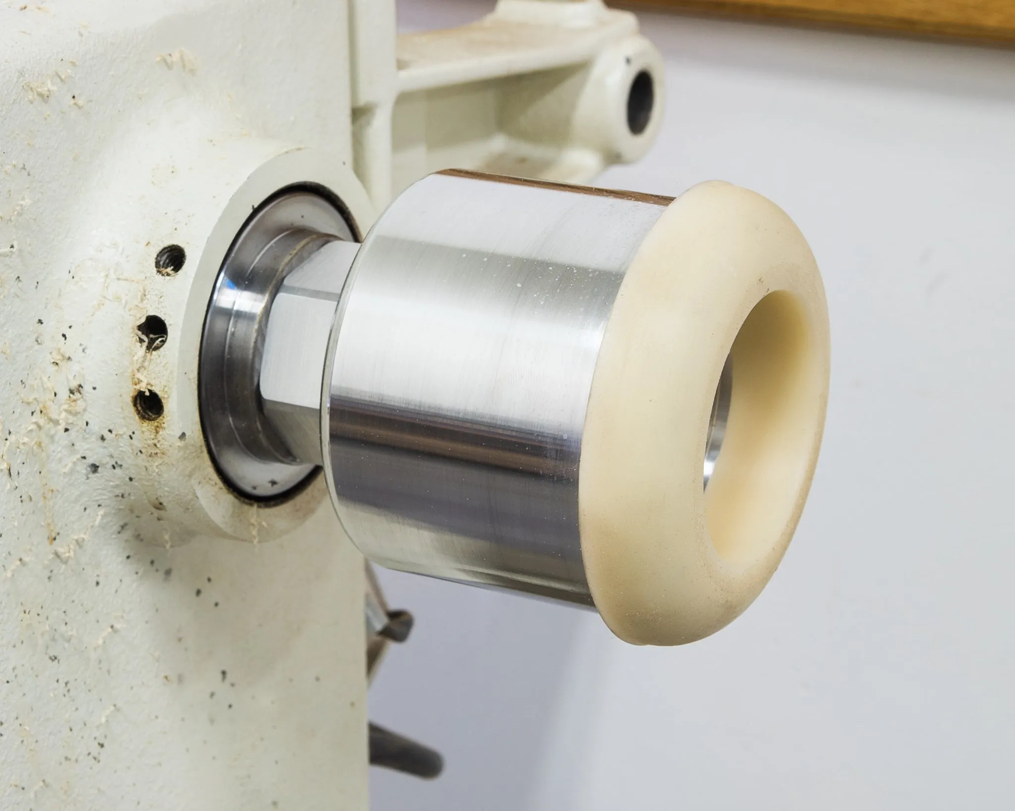 Vacuum Chuck for Wood Lathe- Holds Bowls Secure for Finishing